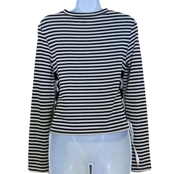 Divided H&M Cropped Lightweight Sweater S Knit Top B&W Pullover Mall Goth Stripe - Picture 4 of 7